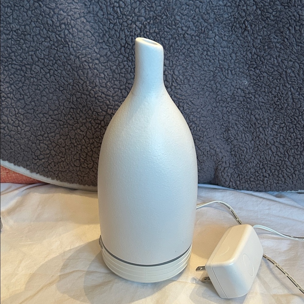 White Electric Aroma Diffuser